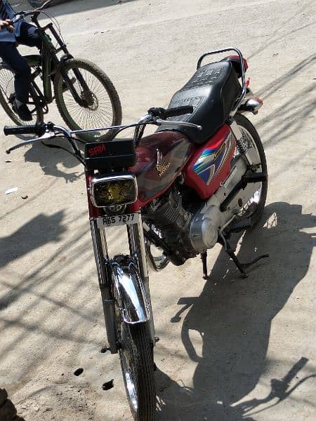 Honda cg125 2022 modal 3