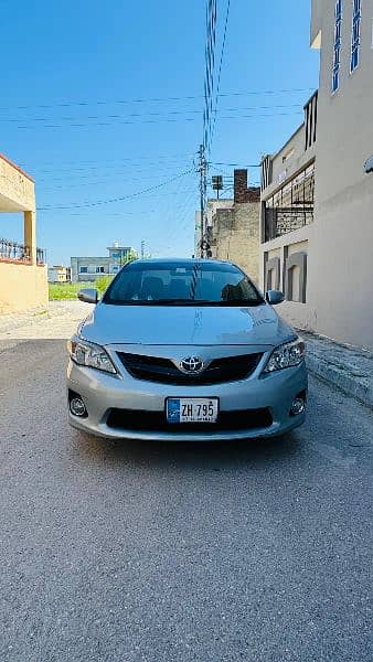 Toyota Corolla Automatic 1.6 GLI 2013 10