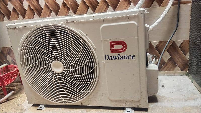 DC inverter AC 1.5 ton Dowlance 3