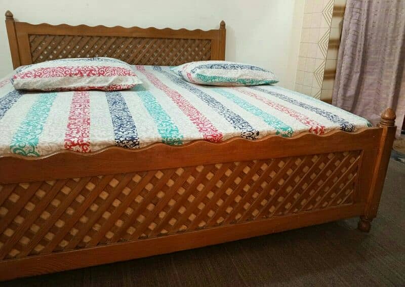 King size double bed 3