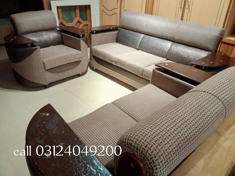 slightly used sofa set 3 2 1 seater call 03124049200 0