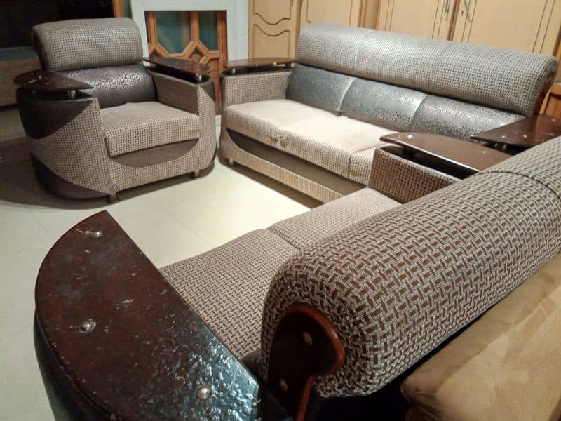 slightly used sofa set 3 2 1 seater call 03124049200 3