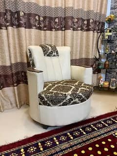 7 Seater Sofa set Almost new 0