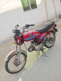 HONDA CD70