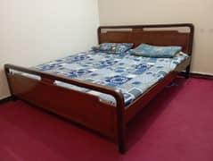 Double bed king size in good condition