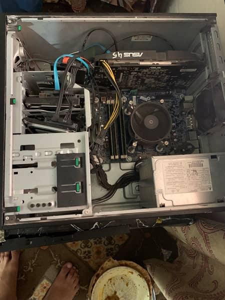 core i5 4th gen. 16gb ram. RX 580 8gb gpu. 2