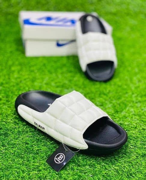 plain slippers white color online delivery 5