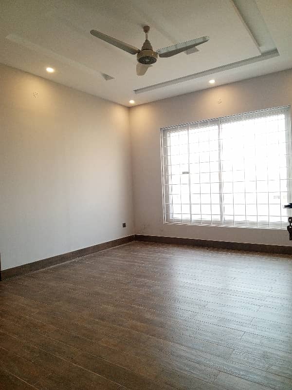 Beautiful House Upper Portion For Rent In Available E11 10