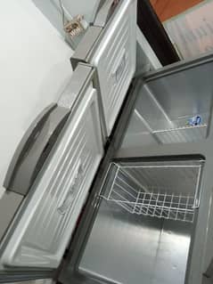 Dawlence 2 Door Freezer (91998)