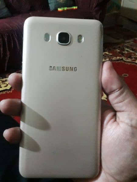 Samsung J7 0