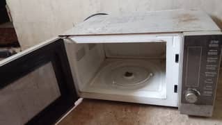 microwave oven