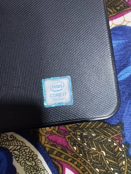 Dell Core i7 7th gen 8 gb ram 256 SSD Hard 3