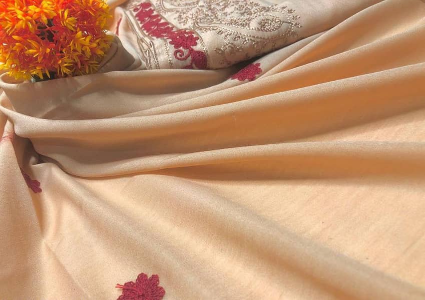 Full Embroidered Shawls|Handmade Sindhi Designs Shawls For Winter 1