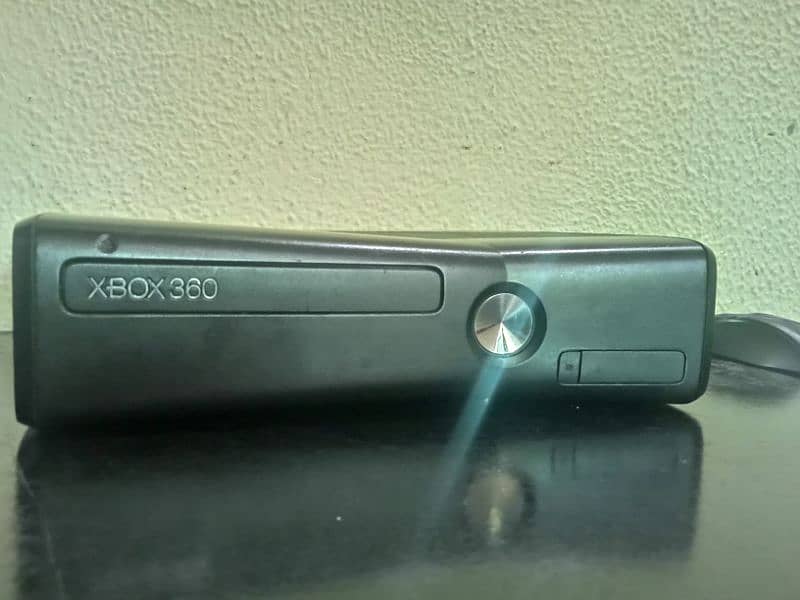 Xbox 360 slim 250gb 4