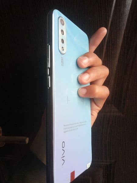 VIVO S1 8 GB RAM 256 GB STORAGE ALL OKAY NO ISSUE NEW MOBILE 3