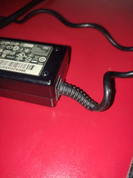 HP laptop charger 65W 10