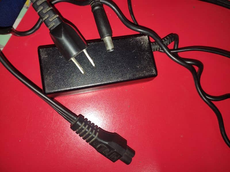 HP laptop charger 65W 7