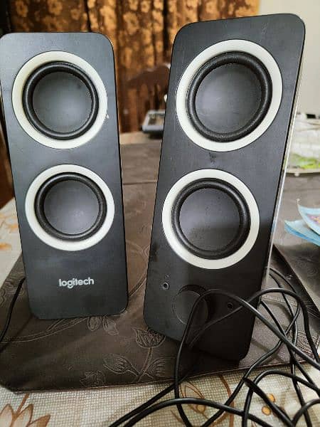 logitech Z200, I speakers like new 4