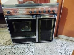 Cooking range with 5 burners and 2 hot case and box  for equipments 0