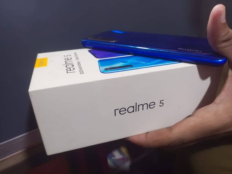 realme 5 4/64 4