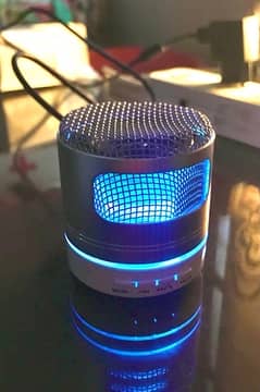 Lightening Bluetooth Speaker