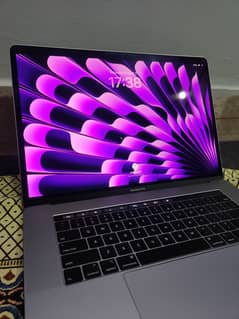 Apple Macbook Pro 2018 15 inch Core i7 32gb ram 1tb ssd