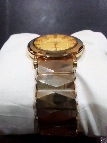 new. FITRON gold plated watch 3