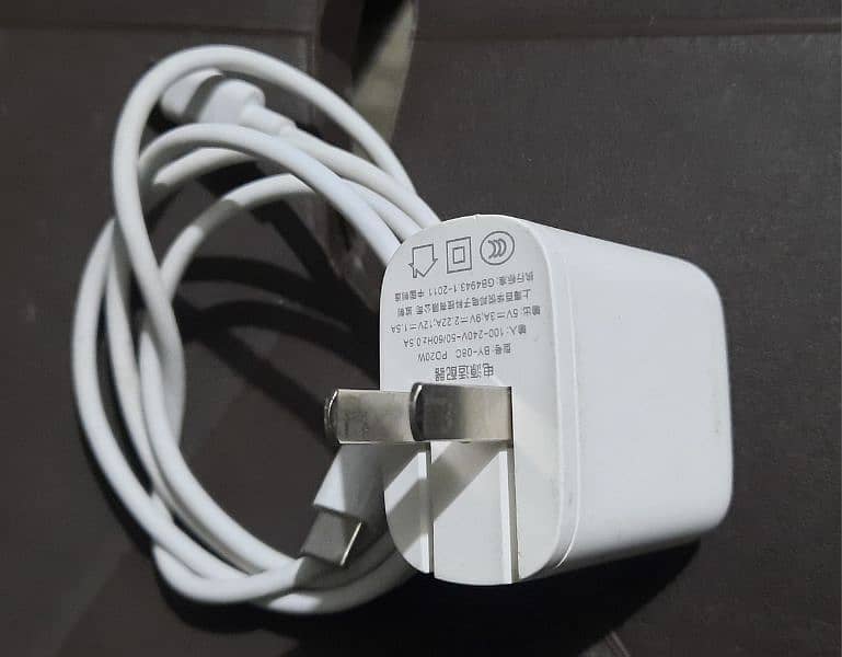 Google Pixel Charger 18 watts Korean 1