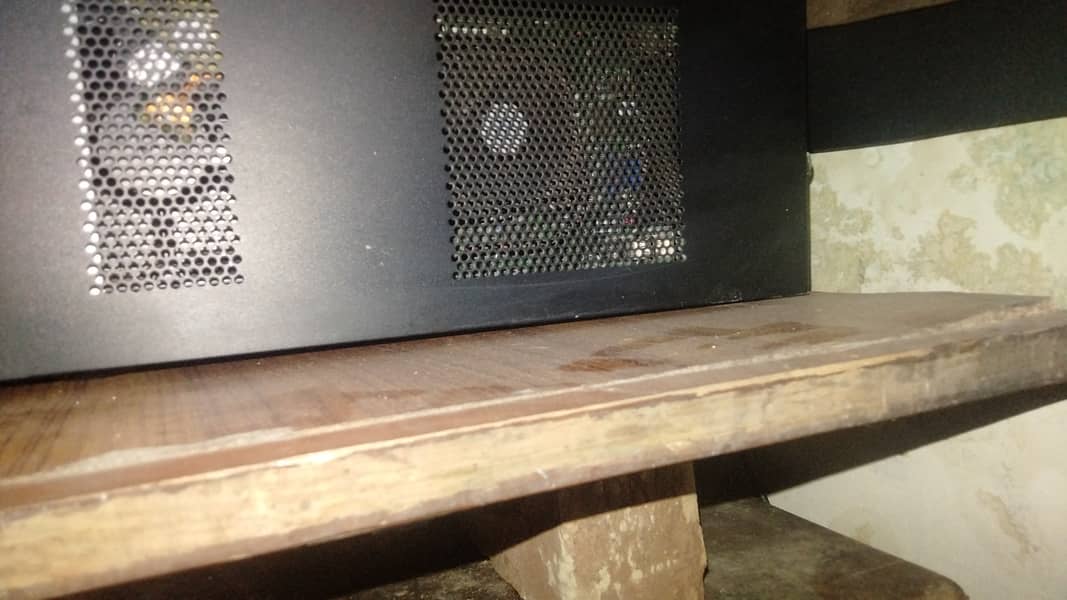 amd a8 6gen 8gb ram 500gb harddrive with 20 inch hp screen(in urgent) 1