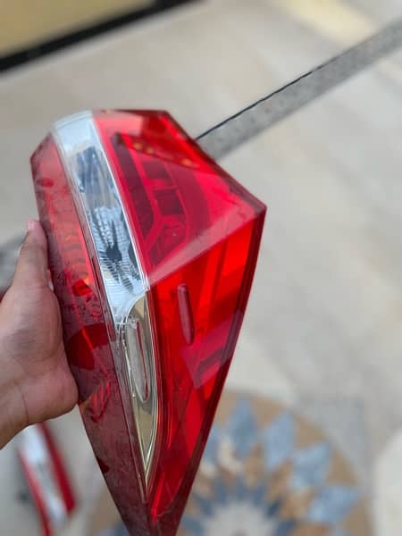 Toyota Corolla 2015 model back lights for sale 4