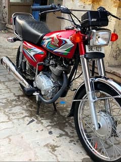 Honda 125 2023 model isb Golden number 420