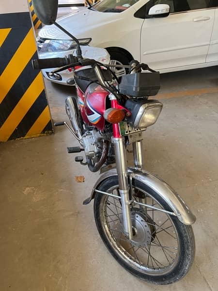 Honda CG 125 Model 2016 3