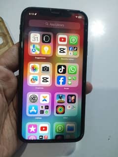 iphone XR 64 gb lla model