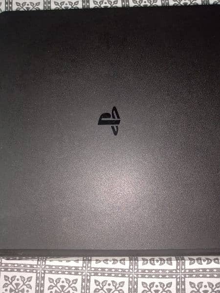 PS4 slim 6