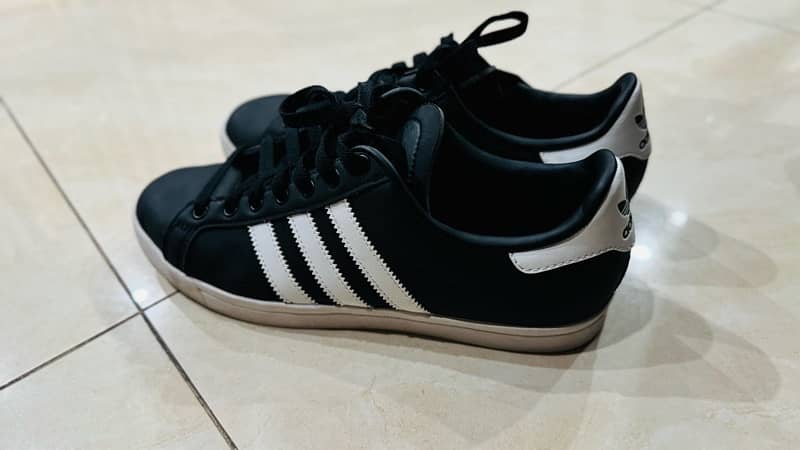 Addidas Sneakers 1