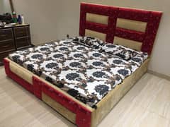 king size wooden bed with 02 side tables