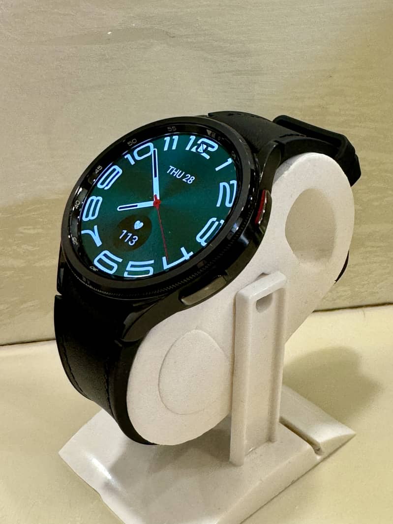 Samsung galaxy watch 6 classic just box open like brand new 2