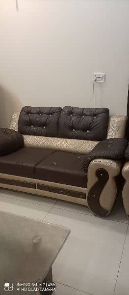 Sofa Set Good Soft Foam Condition with Table 3