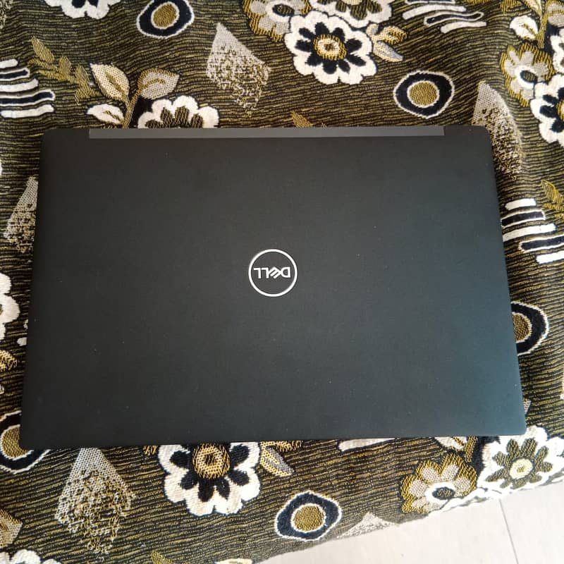 dell latitude laptop 7390 i5 8th Gen. 256GB Rom,8GB Ram 2