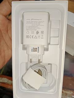 y27 box charger ka Sath all ok ha 6+6 128