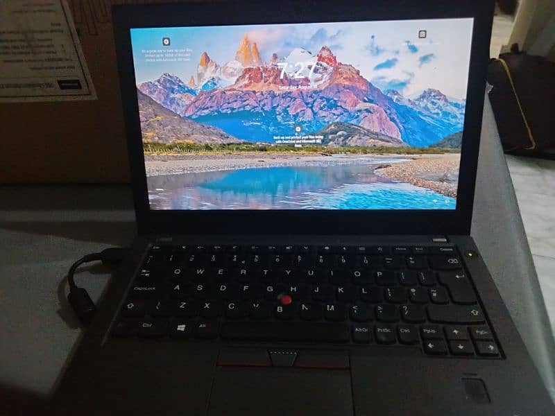 Lenovo X270 i7 7th Gen | 16 gb ram / 512 gb SSD 1