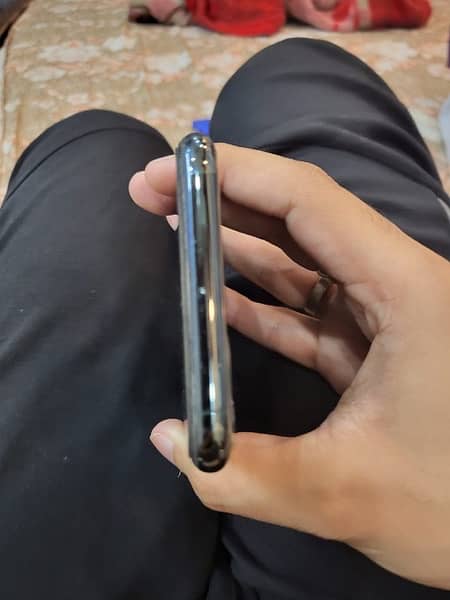 iphone 11 pro max 256 Gb 7