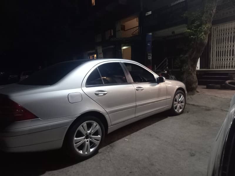 Mercedes C Class c200 2001 1