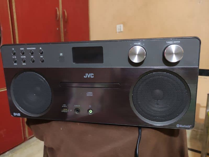 jvc sound bar in good condition Aux USB  Bluetooth & Audio cd player 0