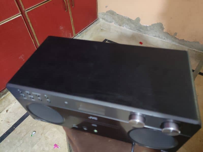 jvc sound bar in good condition Aux USB  Bluetooth & Audio cd player 1