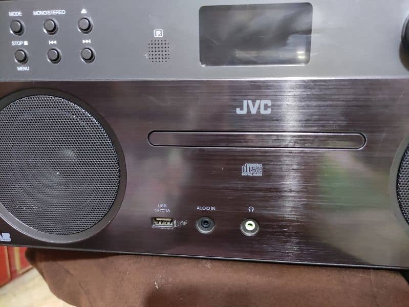 jvc sound bar in good condition Aux USB  Bluetooth & Audio cd player 5