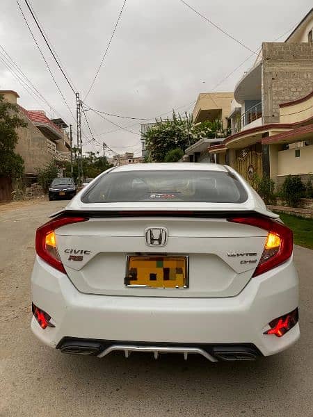 Honda Civic Oriel 2017 0