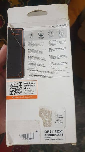 Spigen easy fit iPhone 14 pro max screen protector 1