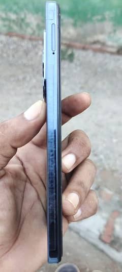 infinix hote 40i 8+256 lush condition with box charger