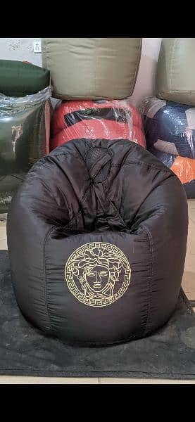 LOGO BEAN BAGS 0